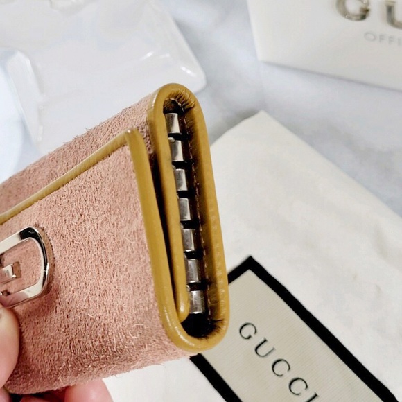 Gucci Pink Suede Leather 6 Key Holder - Picture 5 of 10